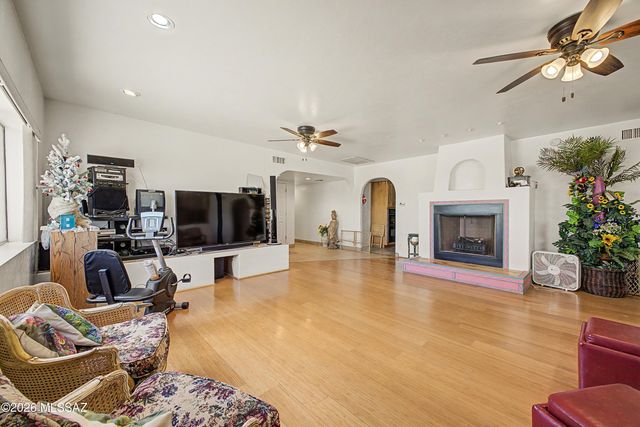 1611 N Blue Ridge Road, Tucson, AZ 85745