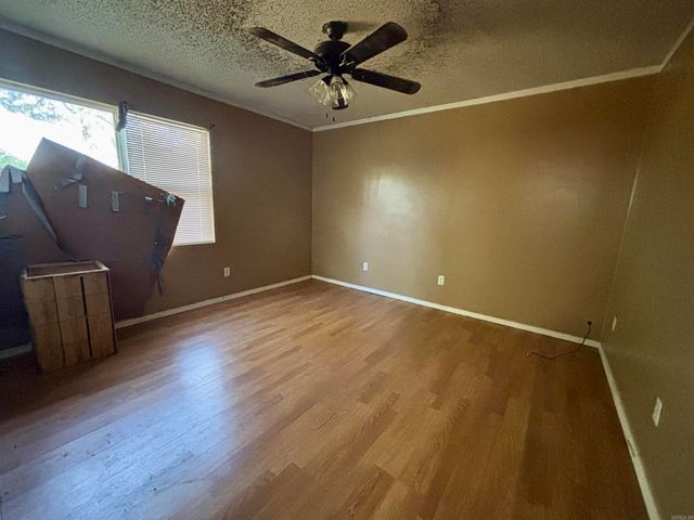 102 Hankins Lane, Pleasant Plains, AR 72568