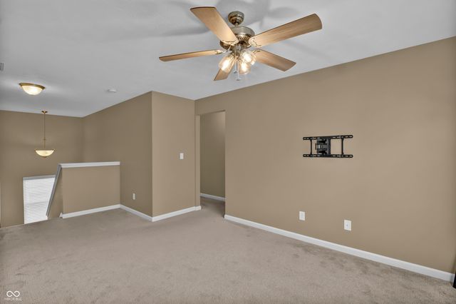 2548 Shadow Bend Drive, Columbus, IN 47201