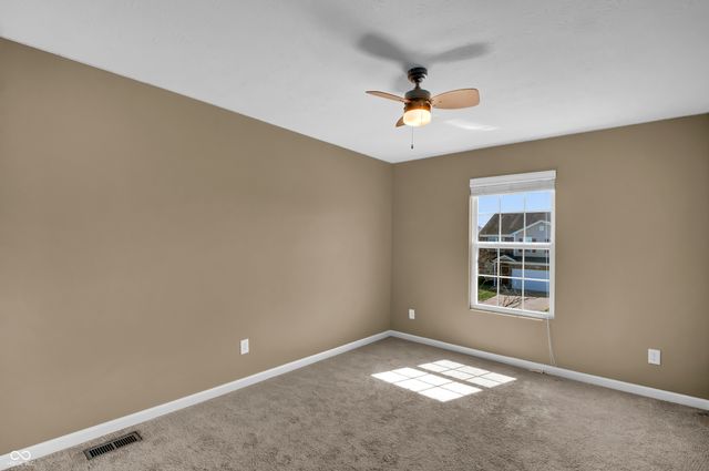 2548 Shadow Bend Drive, Columbus, IN 47201