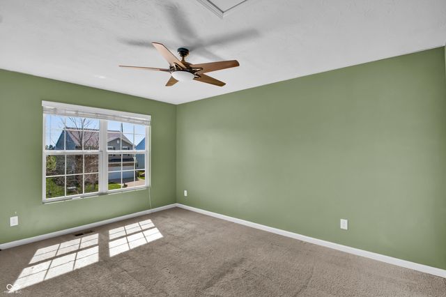 2548 Shadow Bend Drive, Columbus, IN 47201