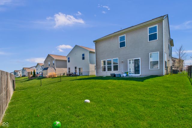 2548 Shadow Bend Drive, Columbus, IN 47201