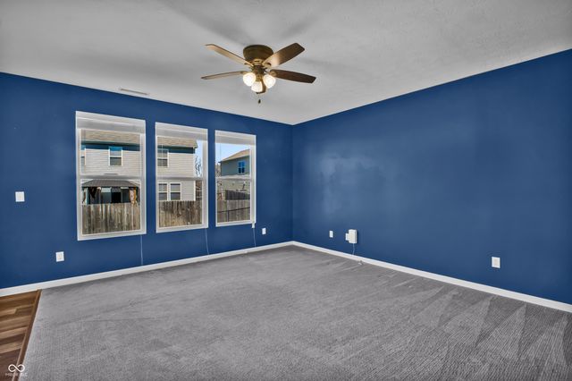 2548 Shadow Bend Drive, Columbus, IN 47201