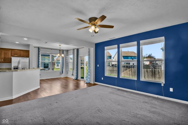 2548 Shadow Bend Drive, Columbus, IN 47201