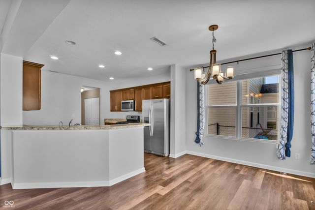 2548 Shadow Bend Drive, Columbus, IN 47201