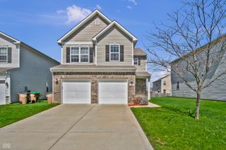 2548 Shadow Bend Drive, Columbus, IN 47201