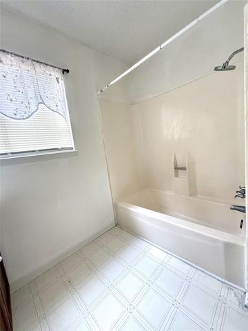 24470 Country Club Drive, Huntsville, TX 77320