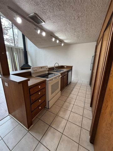 24470 Country Club Drive, Huntsville, TX 77320