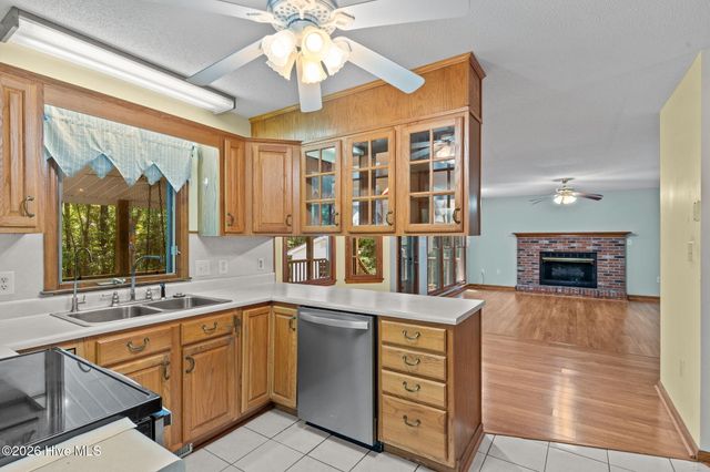 10224 Timber Ridge Court SE, Leland, NC 28451
