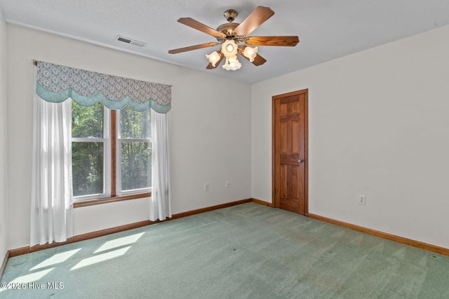 10224 Timber Ridge Court SE, Leland, NC 28451