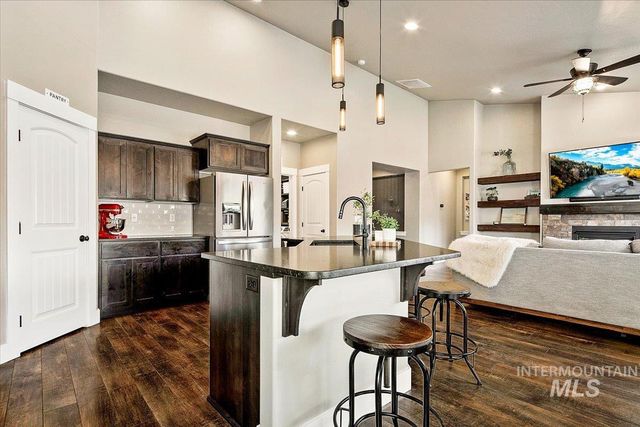 20557 N Glenisla Avenue, Boise, ID 83714