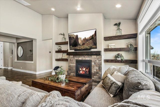 20557 N Glenisla Avenue, Boise, ID 83714