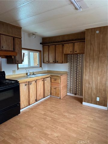 14707 Walnut Avenue, Clearlake, CA 95422