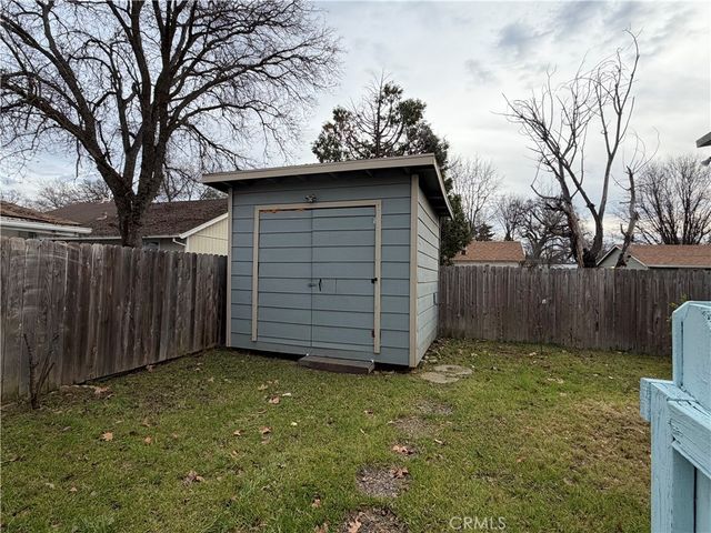 14707 Walnut Avenue, Clearlake, CA 95422