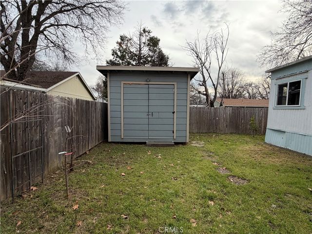 14707 Walnut Avenue, Clearlake, CA 95422
