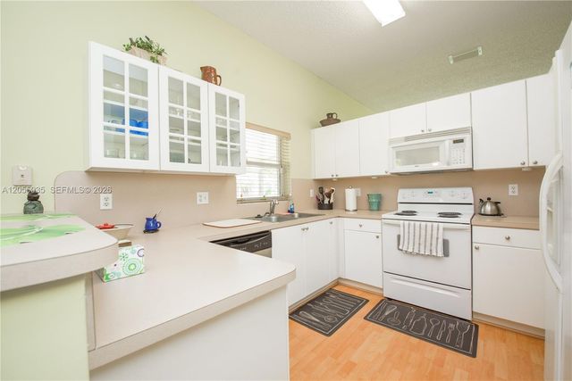 460 SE 24th Dr, Homestead, FL 33033