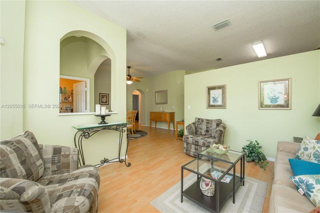 460 SE 24th Dr, Homestead, FL 33033