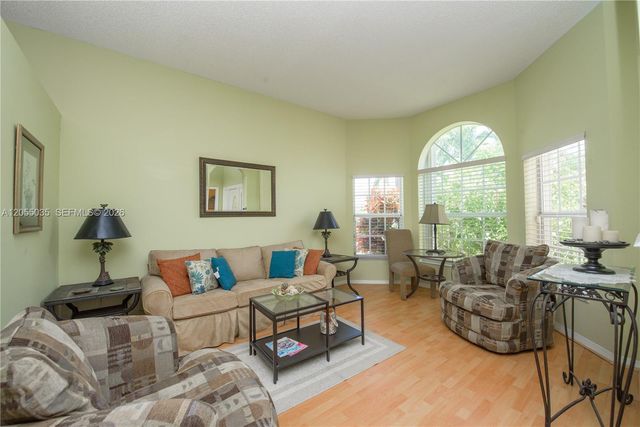 460 SE 24th Dr, Homestead, FL 33033