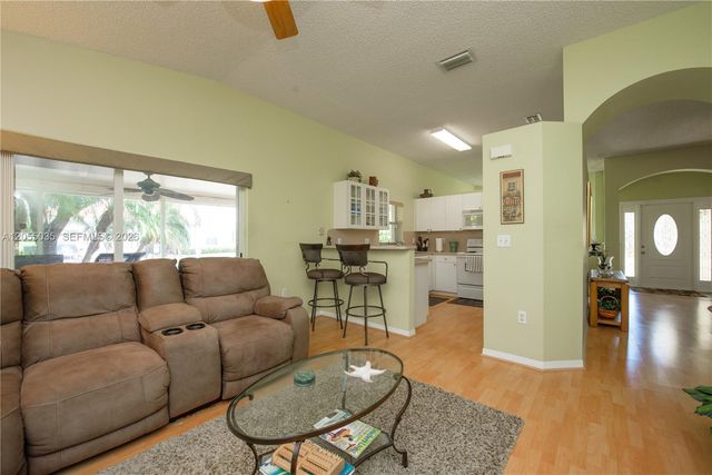 460 SE 24th Dr, Homestead, FL 33033