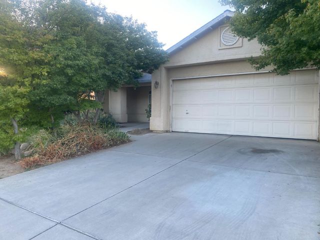 609 Merlot Avenue, Madera, CA 93637