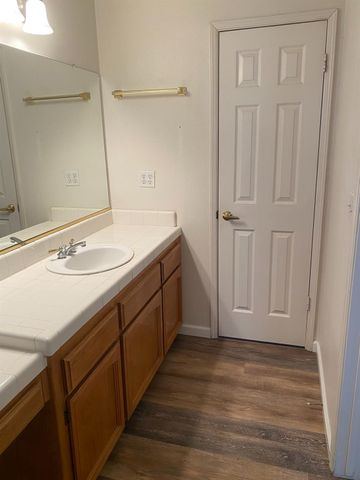 609 Merlot Avenue, Madera, CA 93637