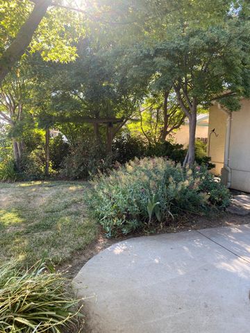 609 Merlot Avenue, Madera, CA 93637