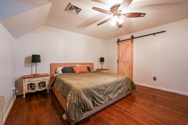 120 S Lexington Ct, Andover, KS 67002