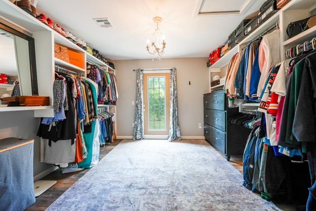 120 S Lexington Ct, Andover, KS 67002