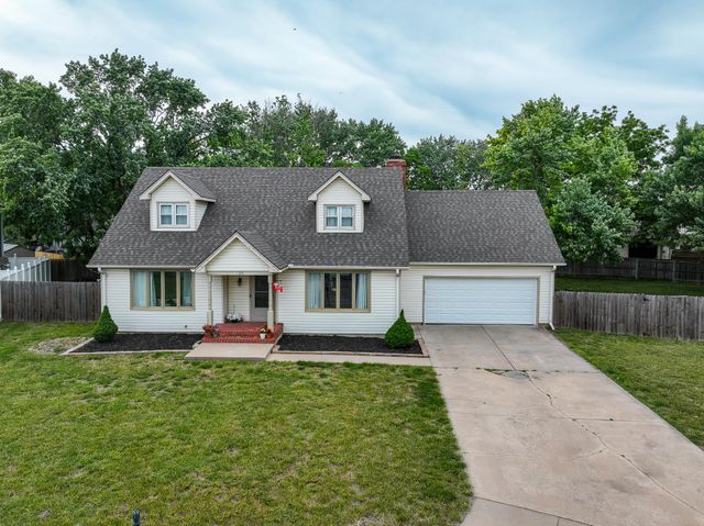 120 S Lexington Ct, Andover, KS 67002