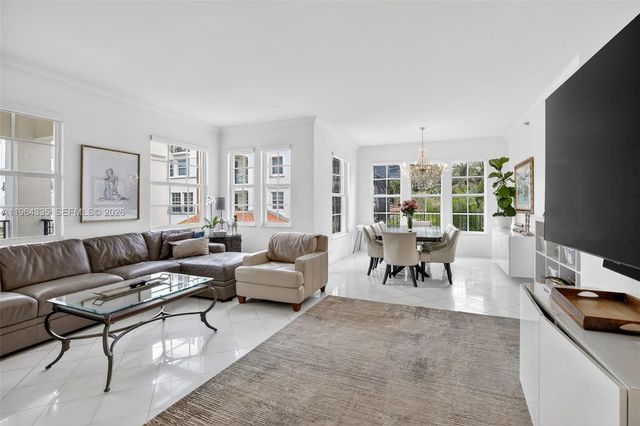 3500 ISLAND BL D-201, Aventura, FL 33160