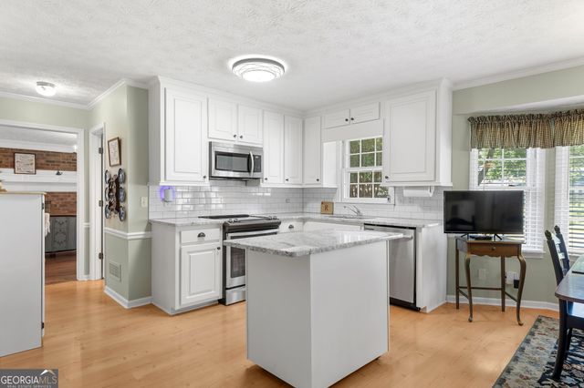 5063 Bridgeport Lane, Peachtree Corners, GA 30092
