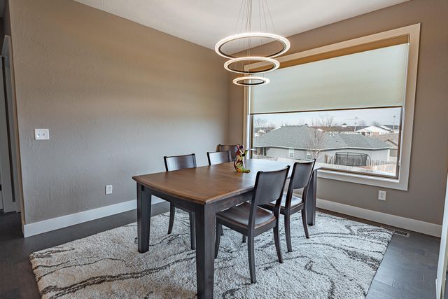 4608 N Venice Avenue, Ozark, MO 65721