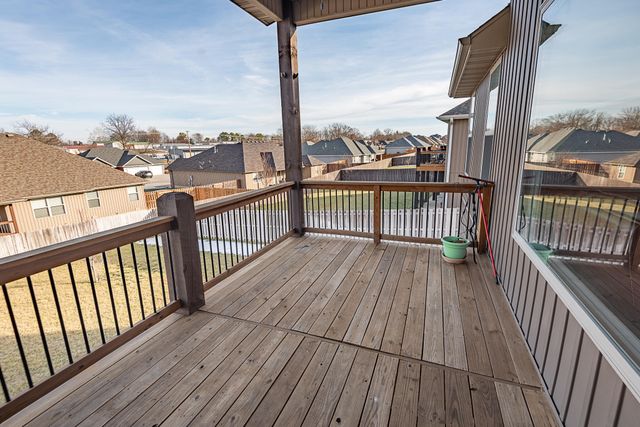 4608 N Venice Avenue, Ozark, MO 65721