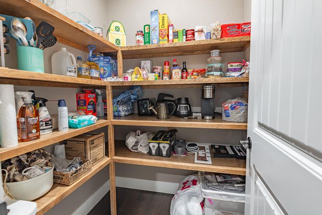 4608 N Venice Avenue, Ozark, MO 65721