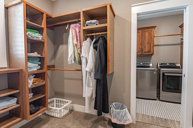 4608 N Venice Avenue, Ozark, MO 65721