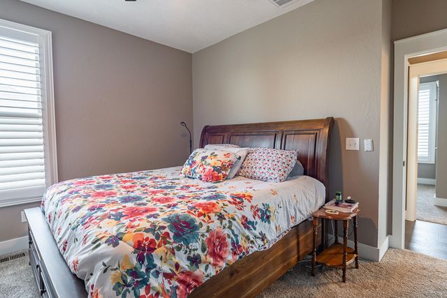 4608 N Venice Avenue, Ozark, MO 65721