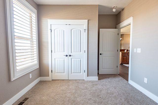 4608 N Venice Avenue, Ozark, MO 65721