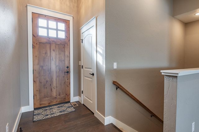 4608 N Venice Avenue, Ozark, MO 65721