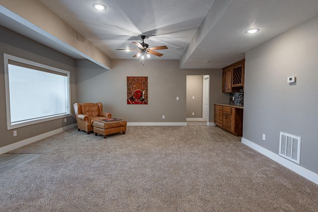 4608 N Venice Avenue, Ozark, MO 65721