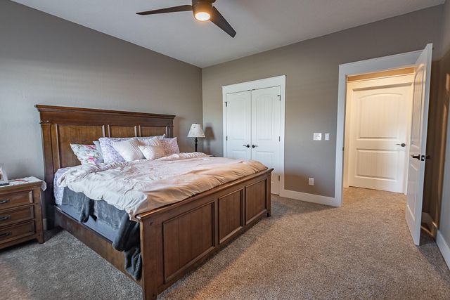 4608 N Venice Avenue, Ozark, MO 65721