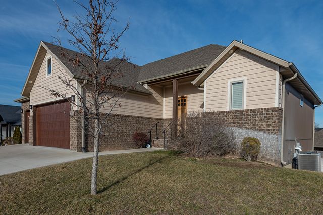 4608 N Venice Avenue, Ozark, MO 65721