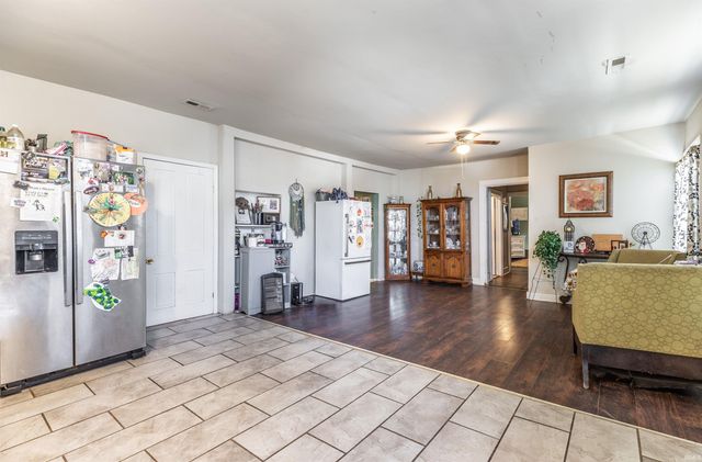 209 Sycamore Street, Newburgh, IN 47630