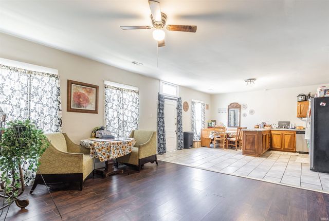 209 Sycamore Street, Newburgh, IN 47630