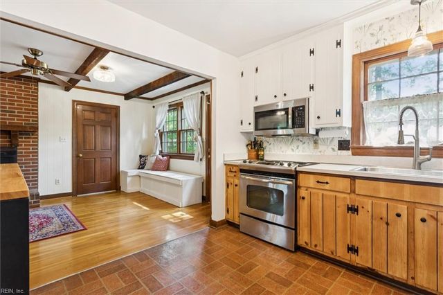 925 Etna DR, Newport News, VA 23608