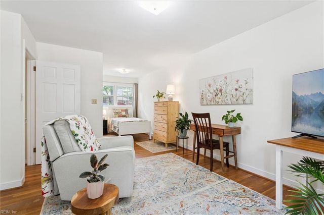 925 Etna DR, Newport News, VA 23608