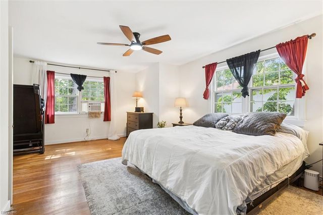925 Etna DR, Newport News, VA 23608