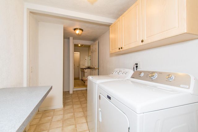 1916 Romence Road, Portage, MI 49024