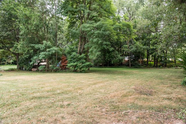 1916 Romence Road, Portage, MI 49024