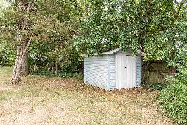 1916 Romence Road, Portage, MI 49024