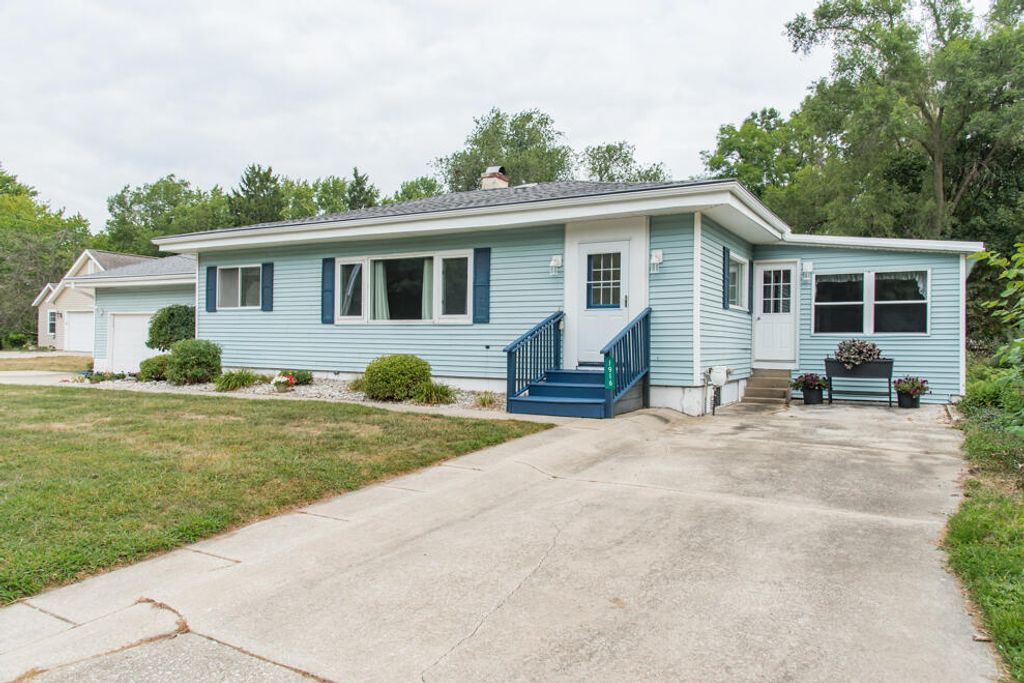 1916 Romence Road, Portage, MI 49024